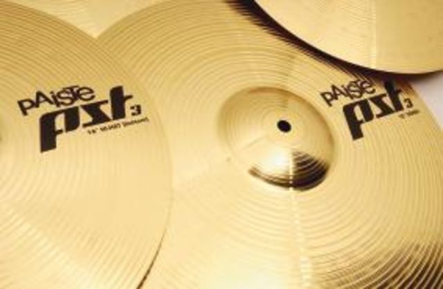 blank The PST 3 cymbals are made with a brass/copper alloy.